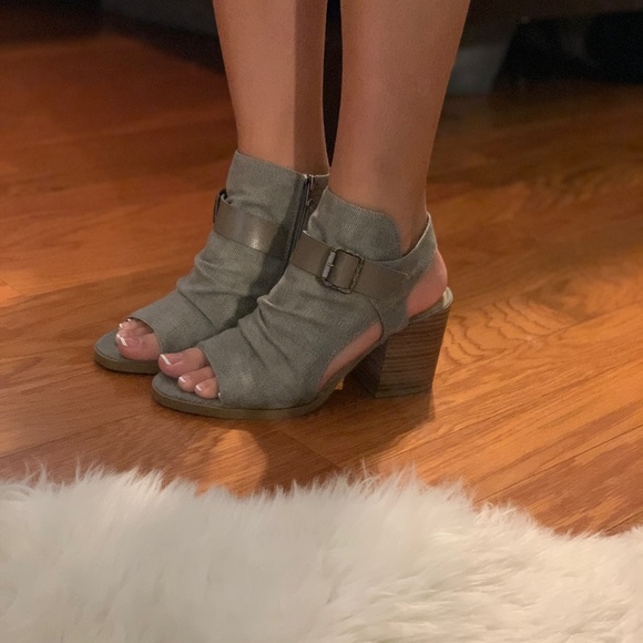 Ankle boots - Picture 3 of 4